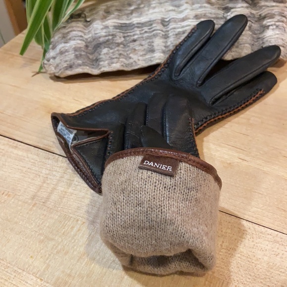 Danier leather driving gloves - Picture 6 of 6